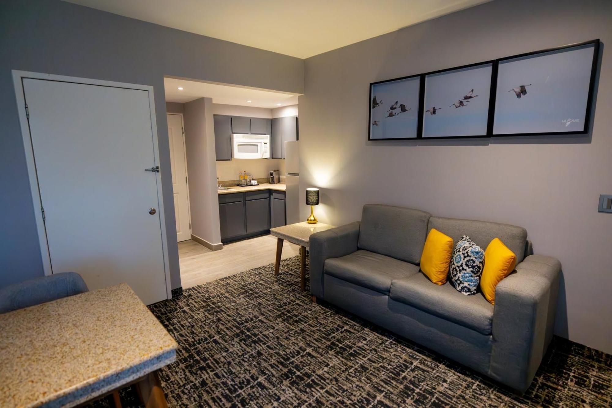 Voco Saltillo Suites By Ihg Экстерьер фото