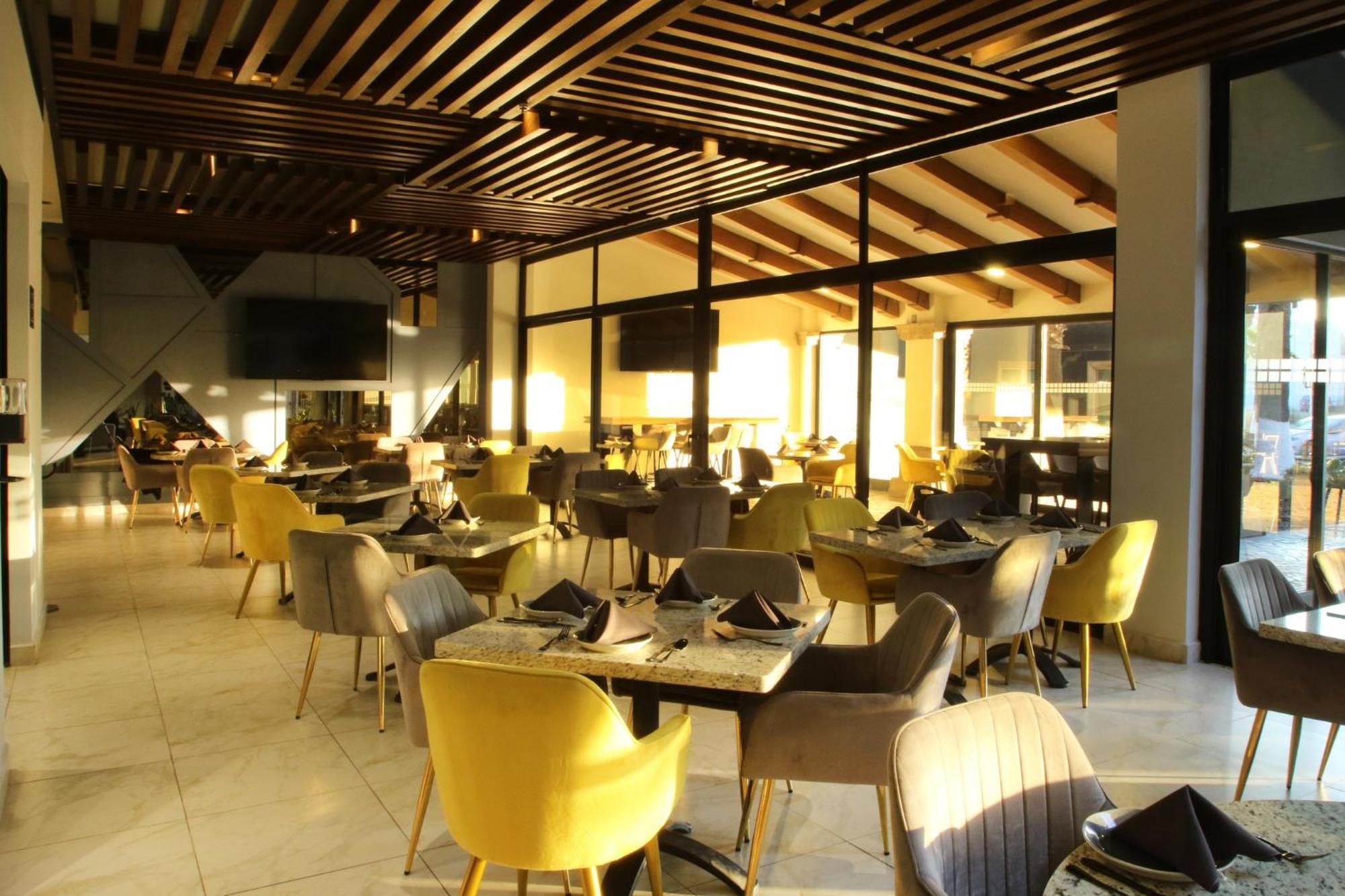 Voco Saltillo Suites By Ihg Экстерьер фото