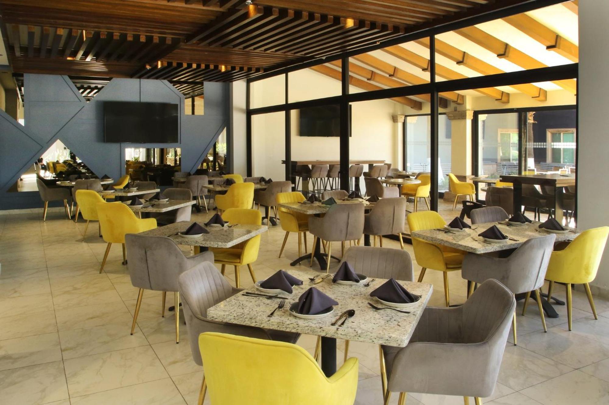 Voco Saltillo Suites By Ihg Экстерьер фото