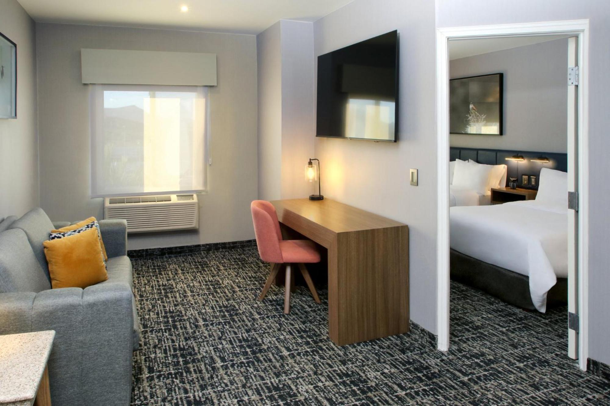 Voco Saltillo Suites By Ihg Экстерьер фото