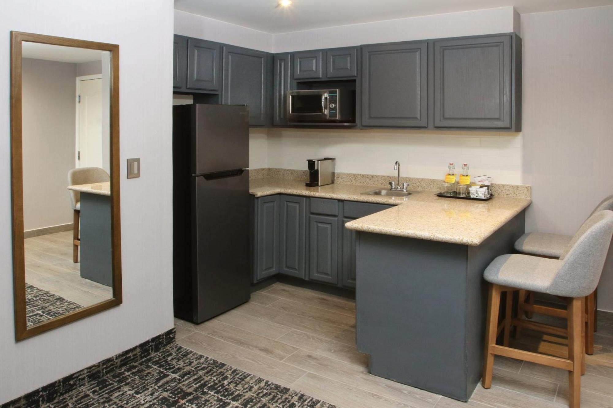 Voco Saltillo Suites By Ihg Экстерьер фото