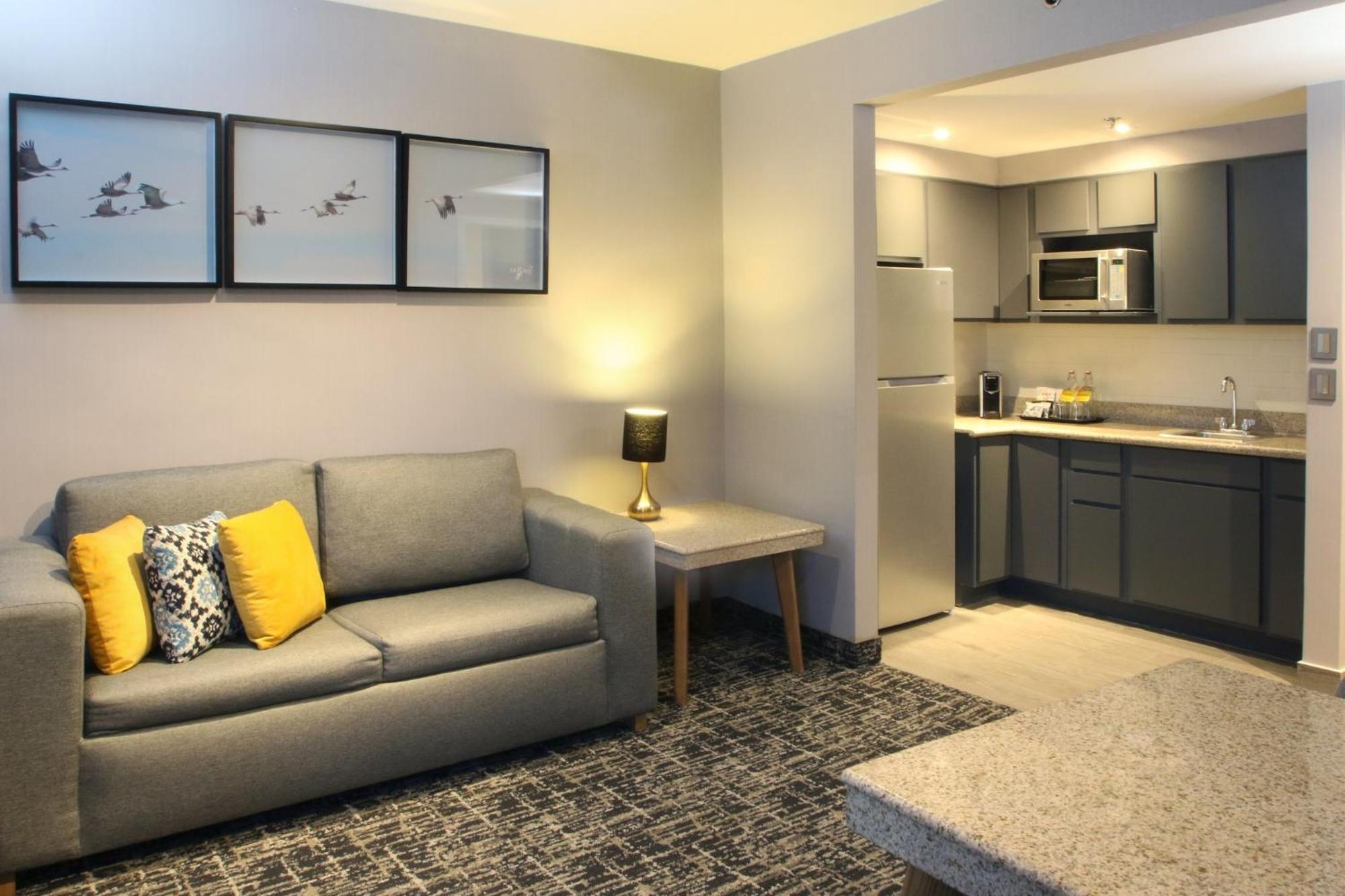 Voco Saltillo Suites By Ihg Экстерьер фото